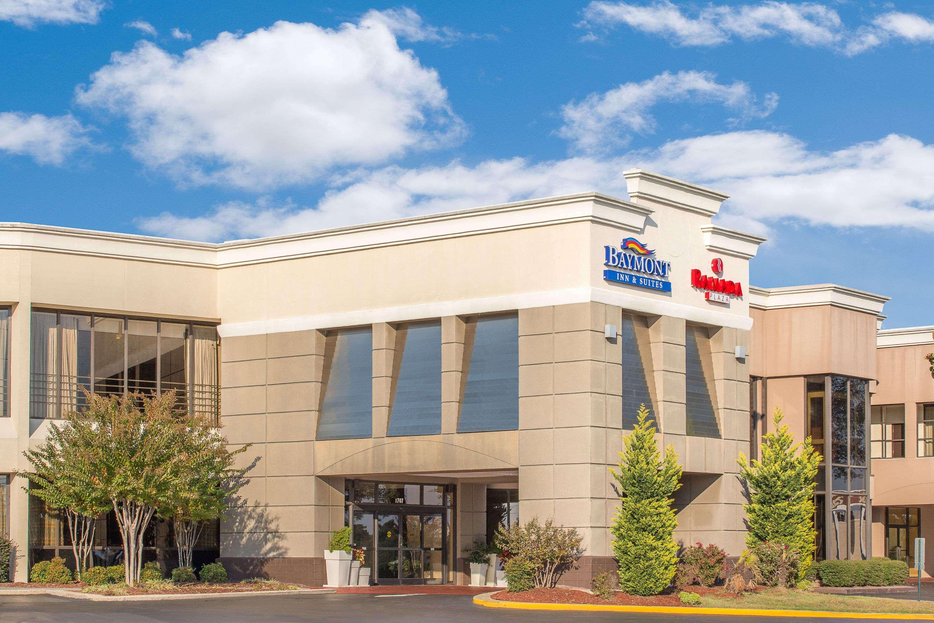 Ramada Plaza By Wyndham Fayetteville Fort Bragg Area Exteriör bild